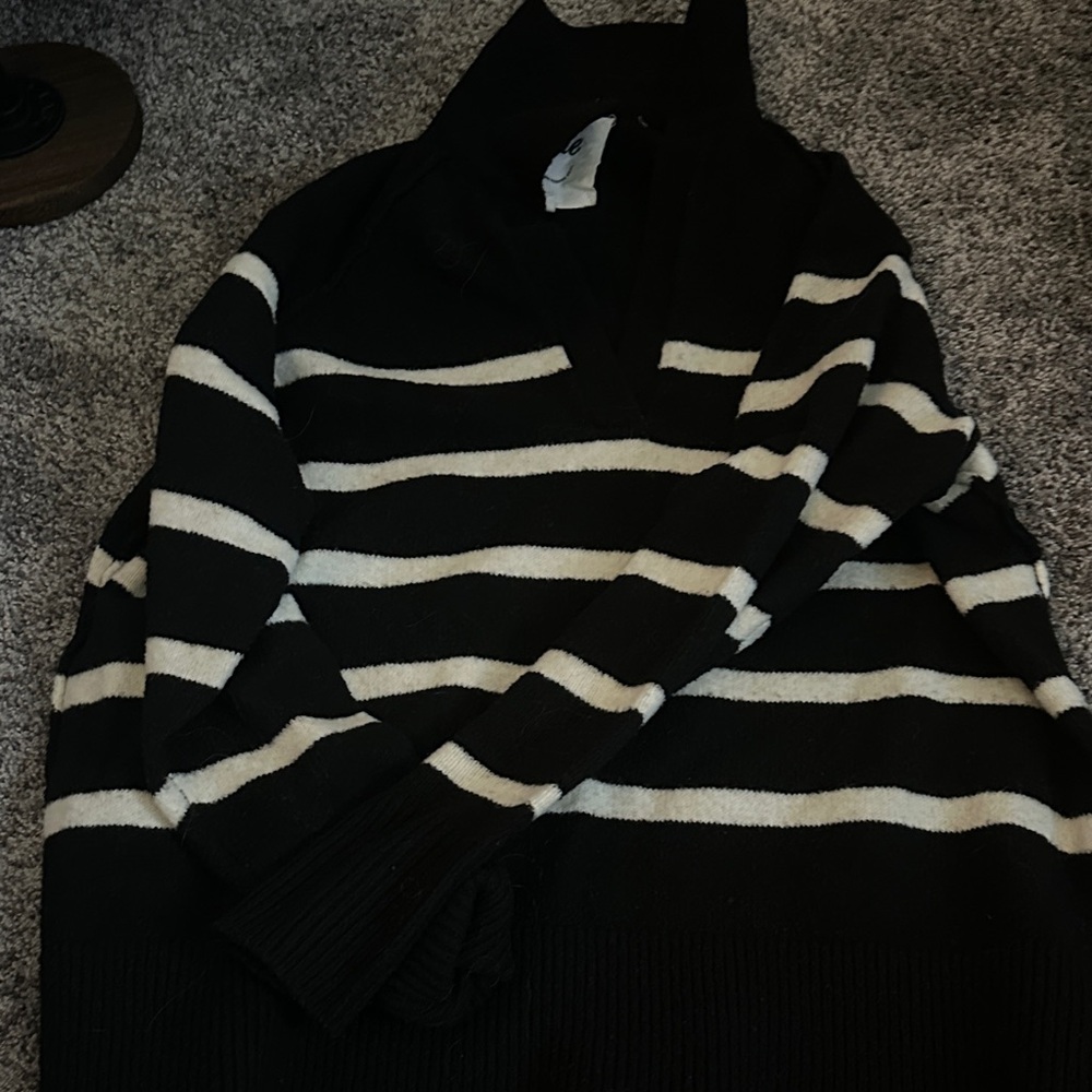 Aerie Black and White Striped Sweater